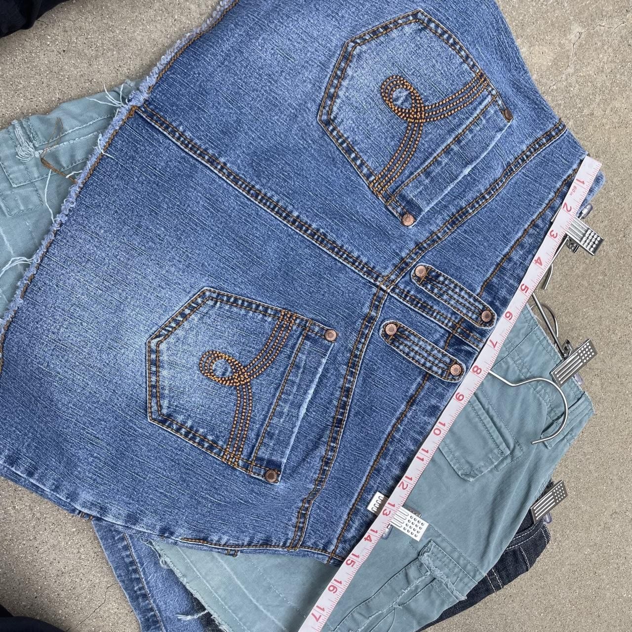 2000s denim mini skirt 7