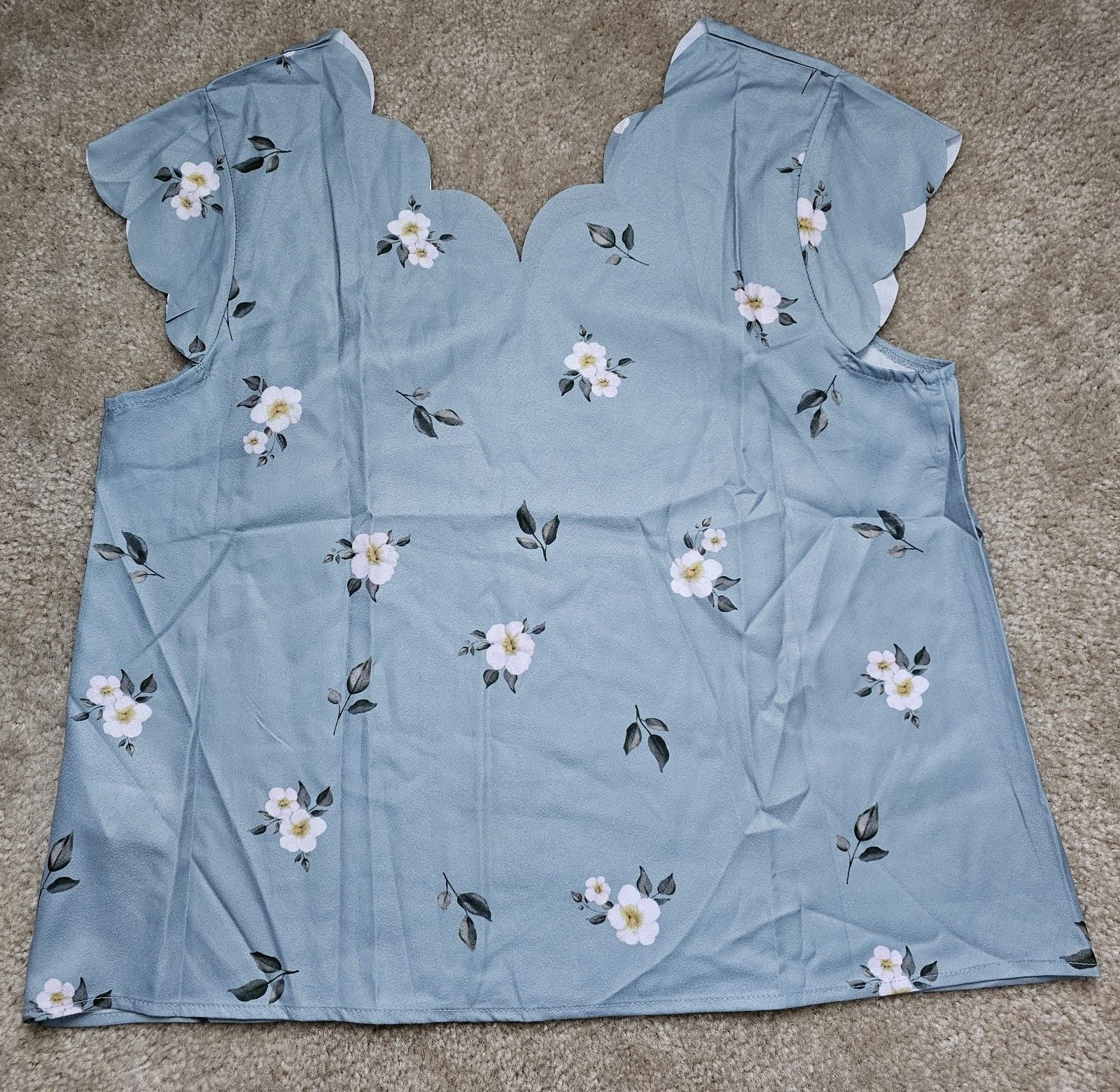 SHEIN Curve 1XL Blue Floral Blouse Scalloped V Neck Cap Sleeve Plus Size 6