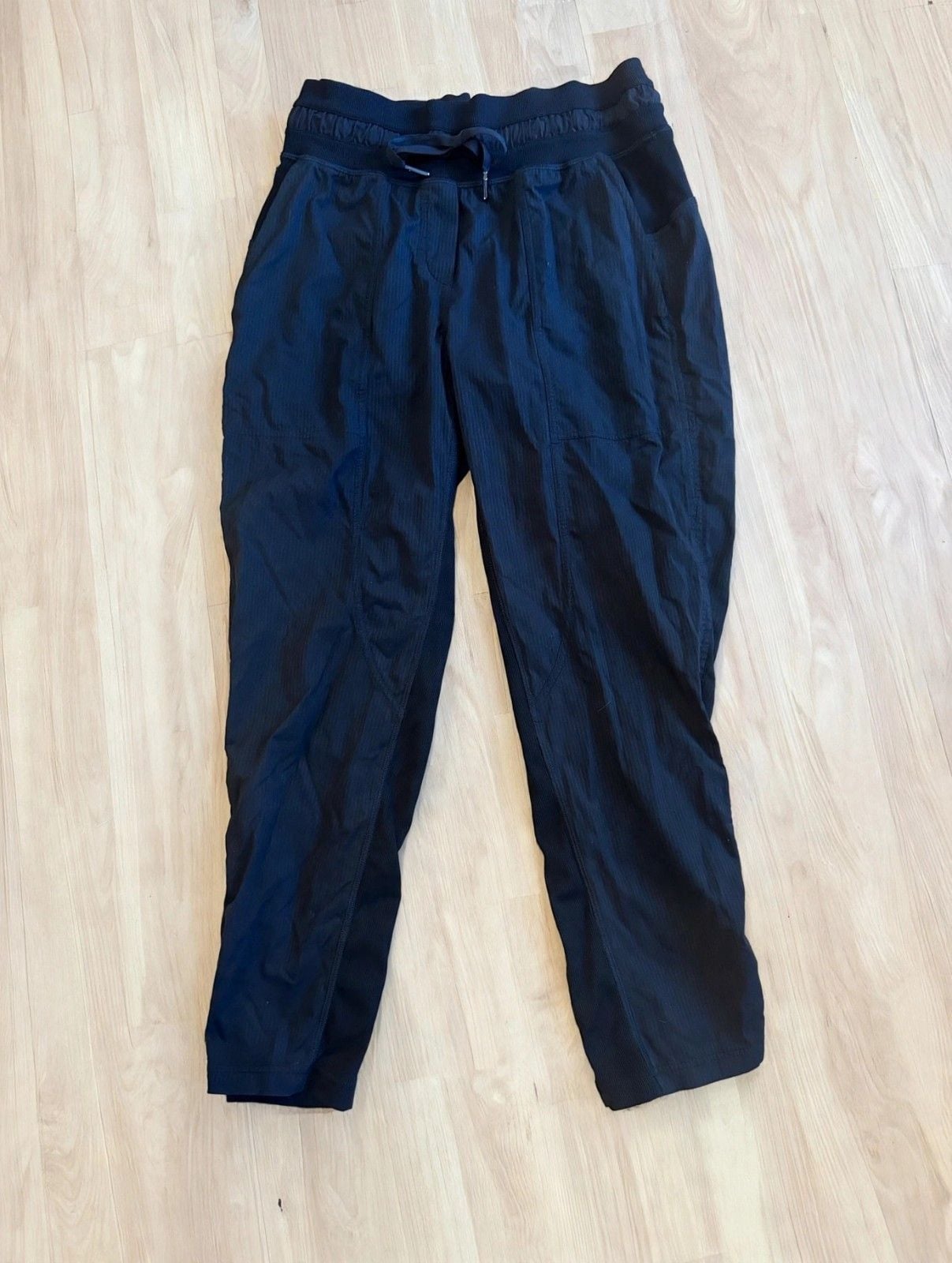 Lululemon Dance Studio Women's Black Pants Size 4 2