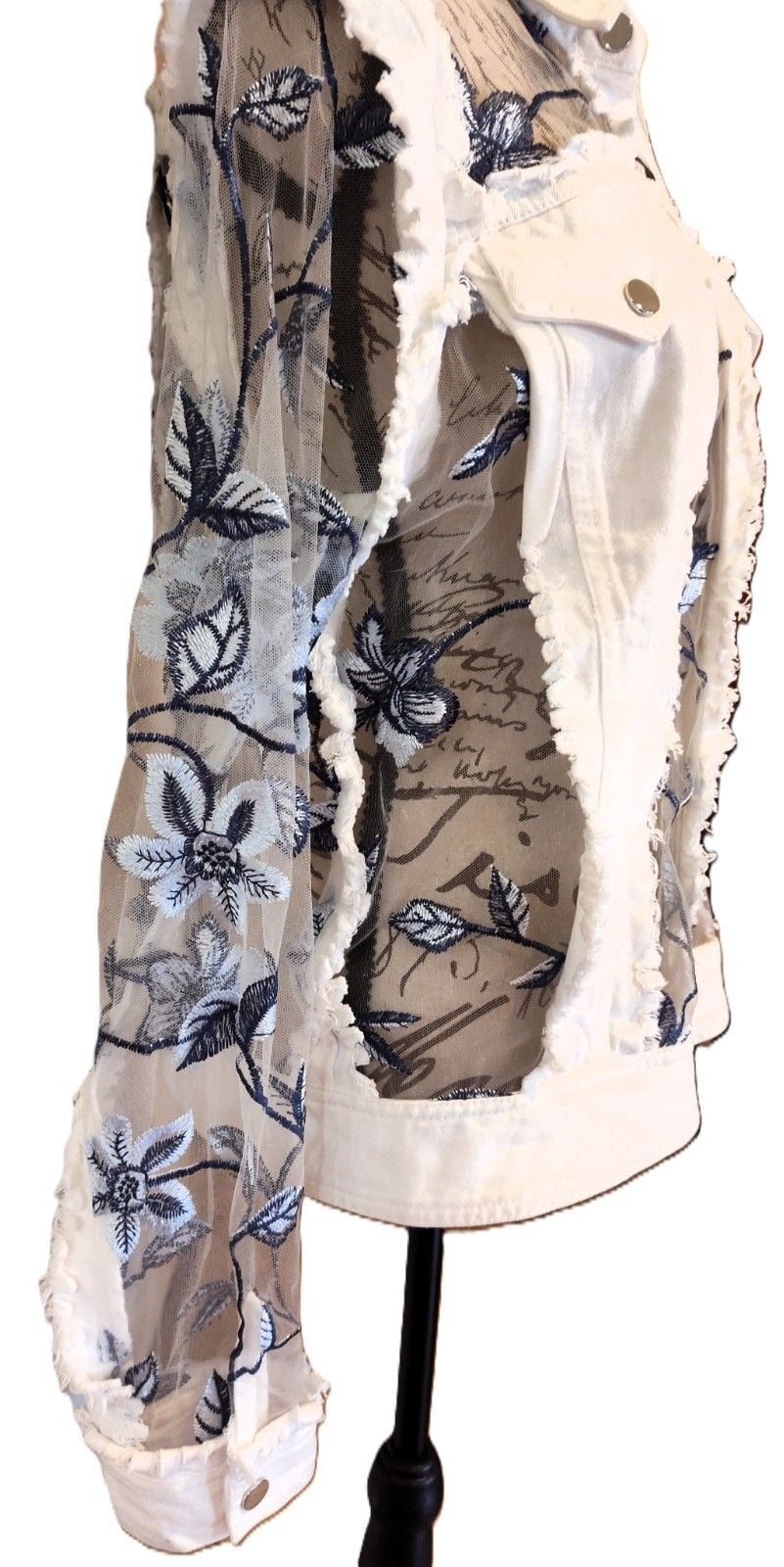 Gorgeous ADORE Pristine White Denim Jacket w Blue Floral Embroidered Sheer Sz L 4