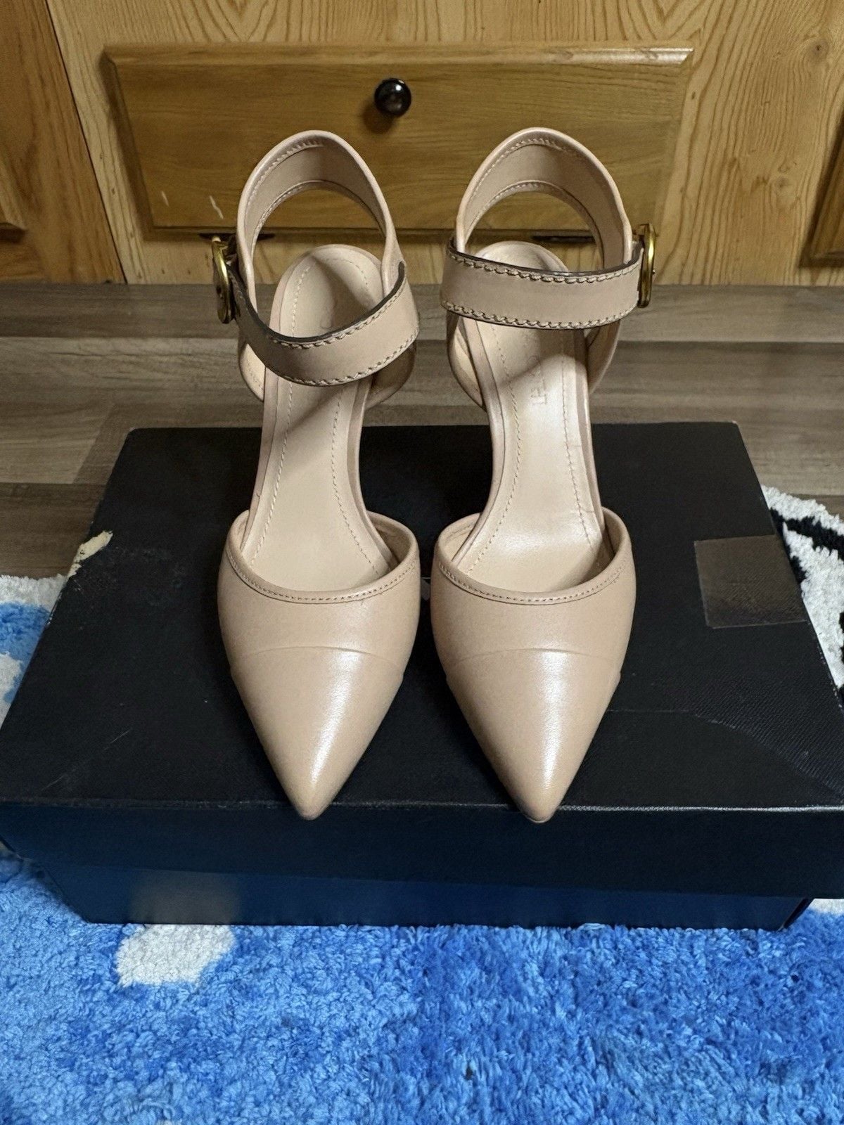 Coach Wren Pumps Women’s Size 6.5 Beachwood Leather Pointed Toe Ankle Strap 4