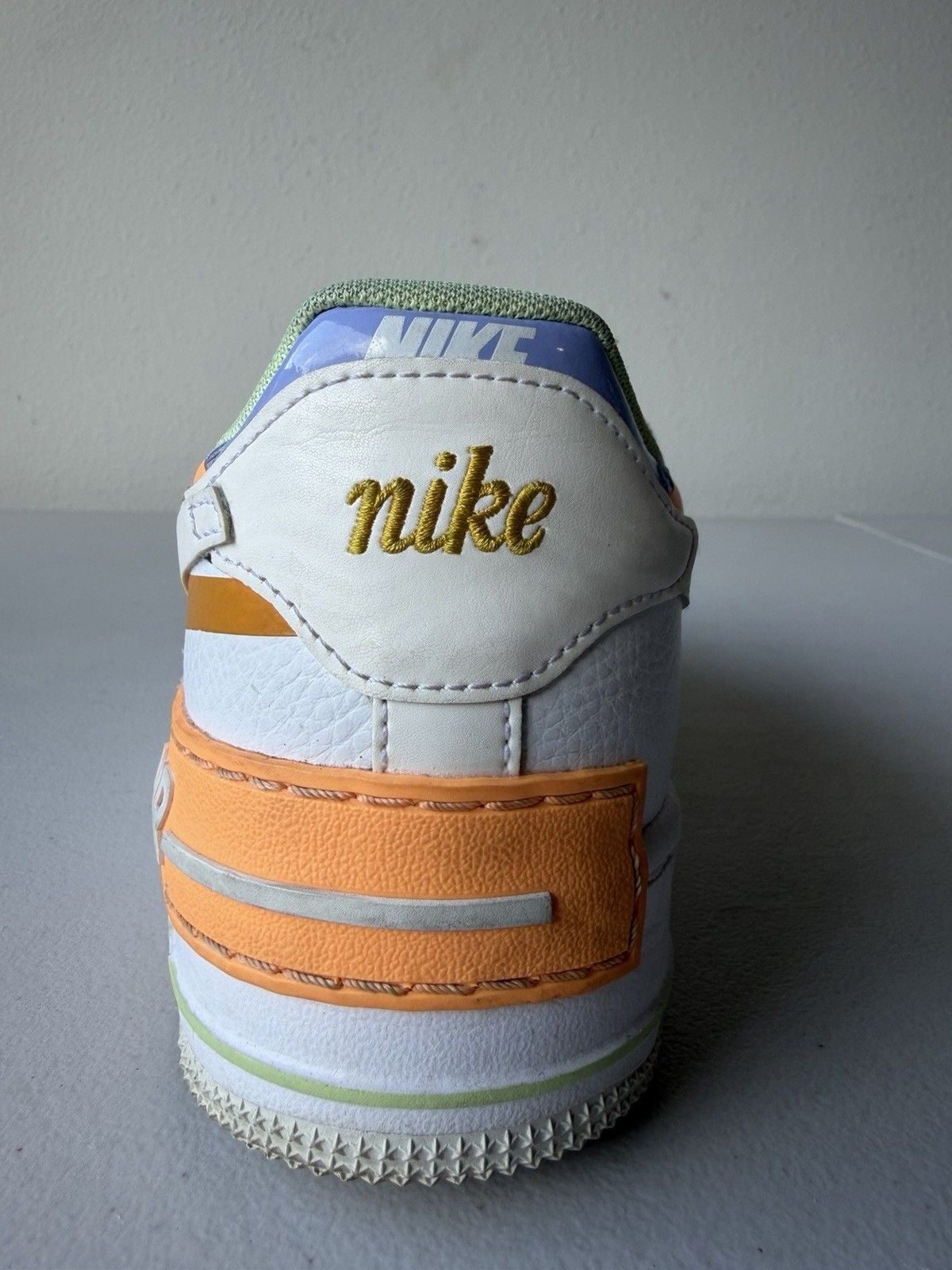 Nike Air Force 1 Low Top Men’s Colorblock Lace-Up Sneakers White Orange Green 9