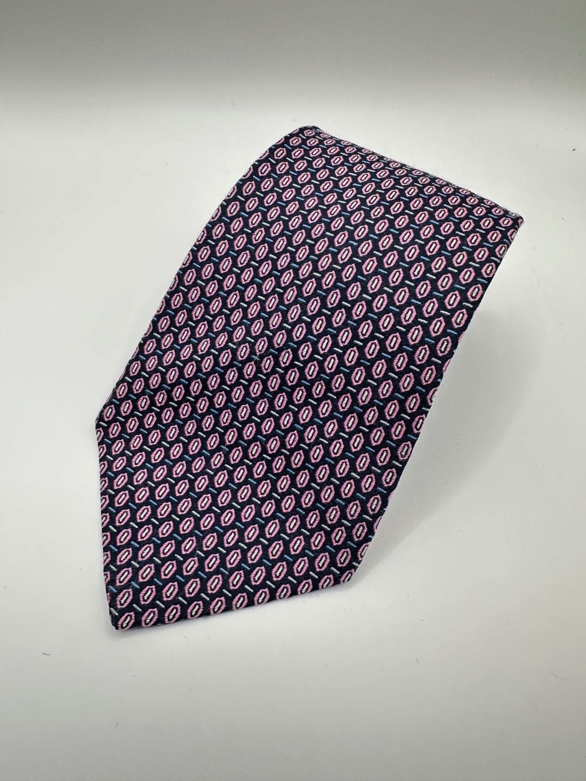 Robert Talbott “Best of Class” Navy & Pink Geometric Silk Tie – Handsewn – USA 1