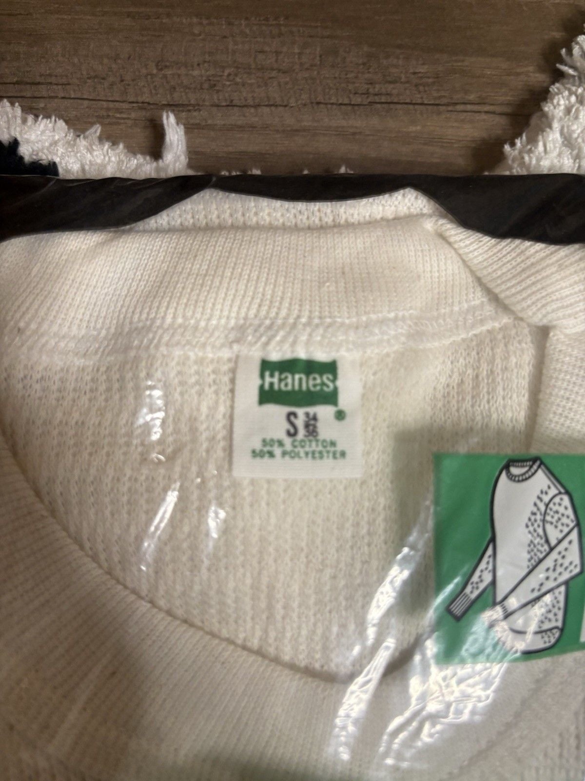 Vinatge 80s DeadStock Hanes Thermal Top Size Mens S 34-36 White Waffle Knit 3