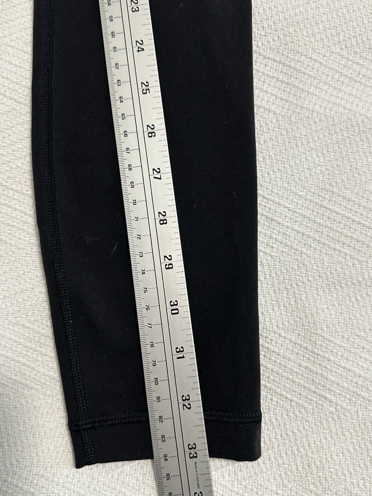 Lululemon Size 4 Womens Workout Pants Yoga Leggings Athletic Black 6