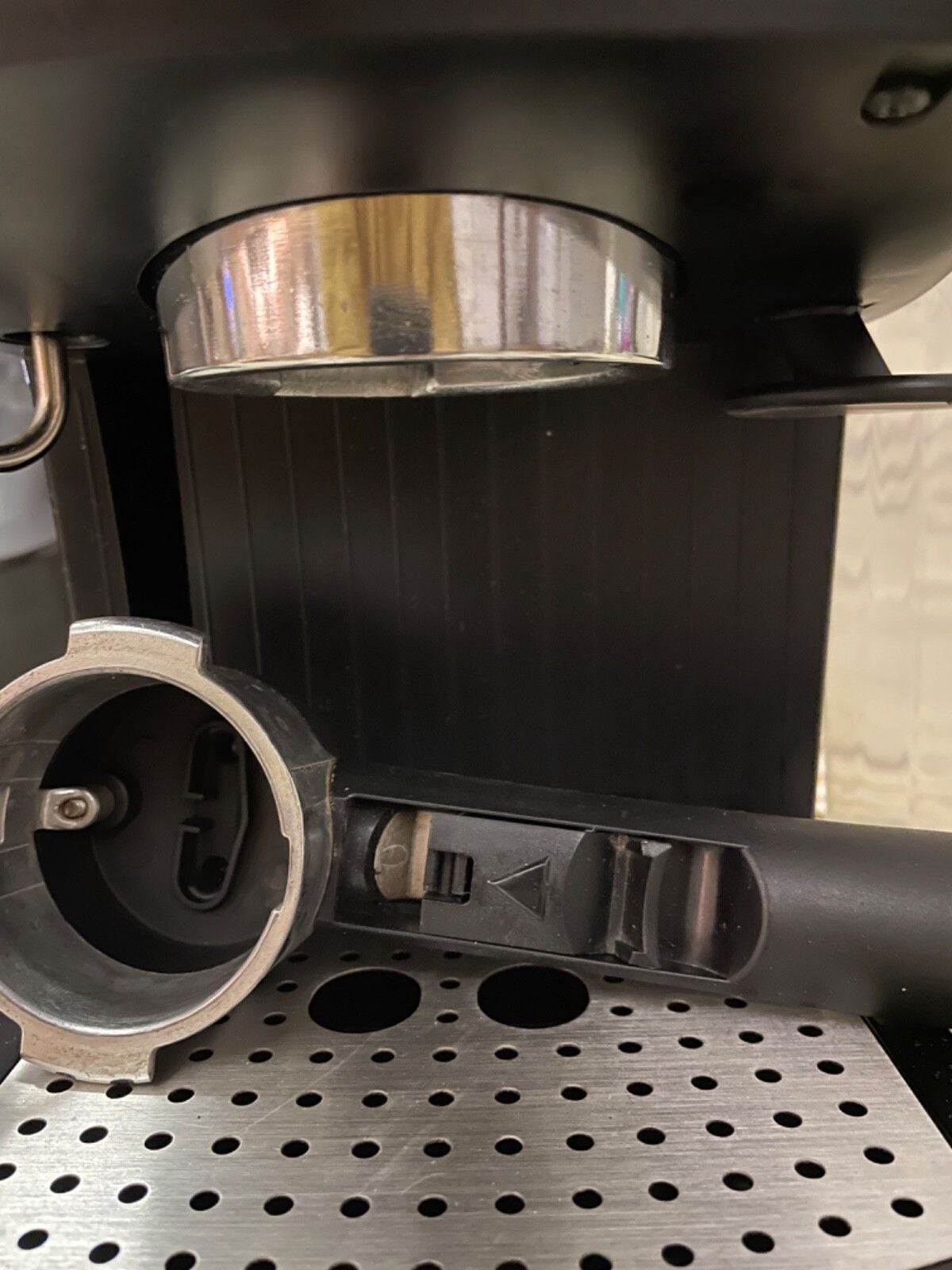 DeLonghi Espresso Machine 9