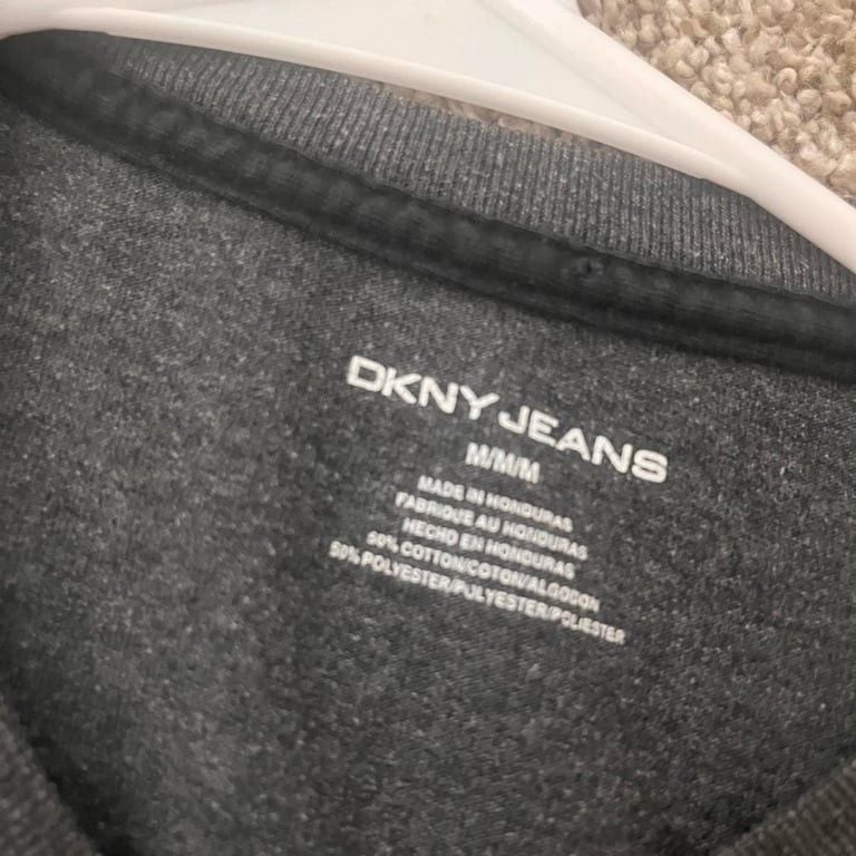 sick vintage graphic T
no flaws 3