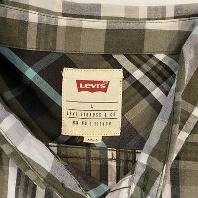Levi’s Men's Classics Short Sleeve Button-Down Plaid Shirt Size L 3