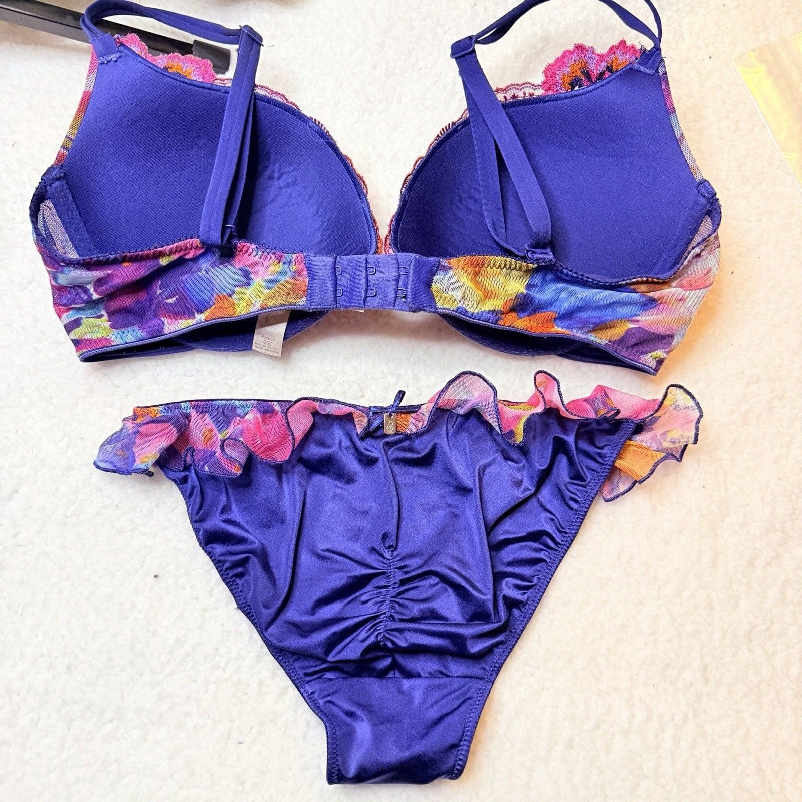 NWOT 2010 Victoria's Secret Push-Up Underwire Bra & Panty Set 36C Purple Floral 2