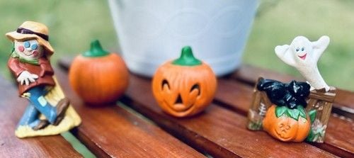 Vintage Halloween Kitschy Hand Painted Ceramic Figurines Spooky Season Set Of 4 13