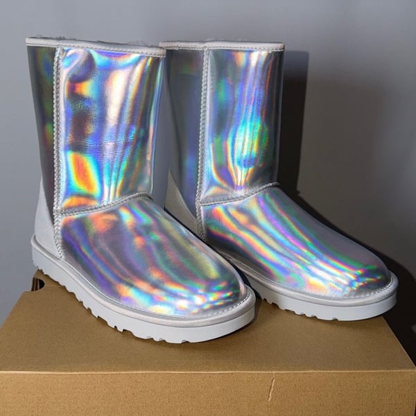 UGG Classic Short Iridescent Women's Winter Boots Size 8