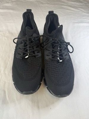 Black Breathable Knit Running Shoes Size 13 2