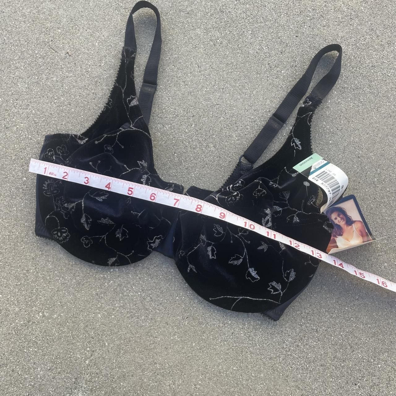 deadstock vtg black velvet bra 8