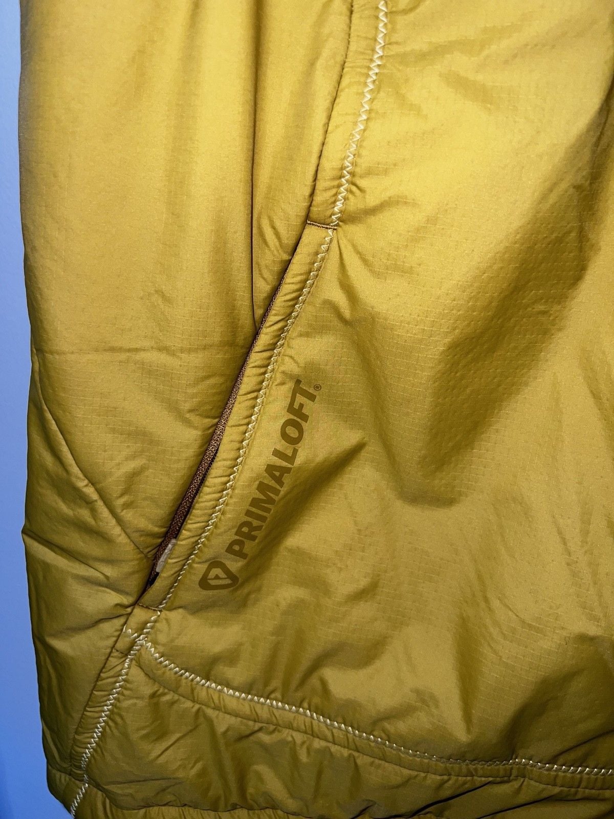 Nike Trail PrimaLoft Men's Therma-FIT Running Vest M Gold FZ0001-716 Excellent 3