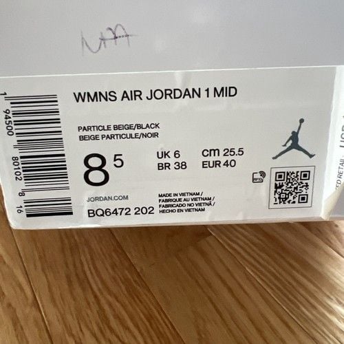 Women’s Jordan 1 Mid 9