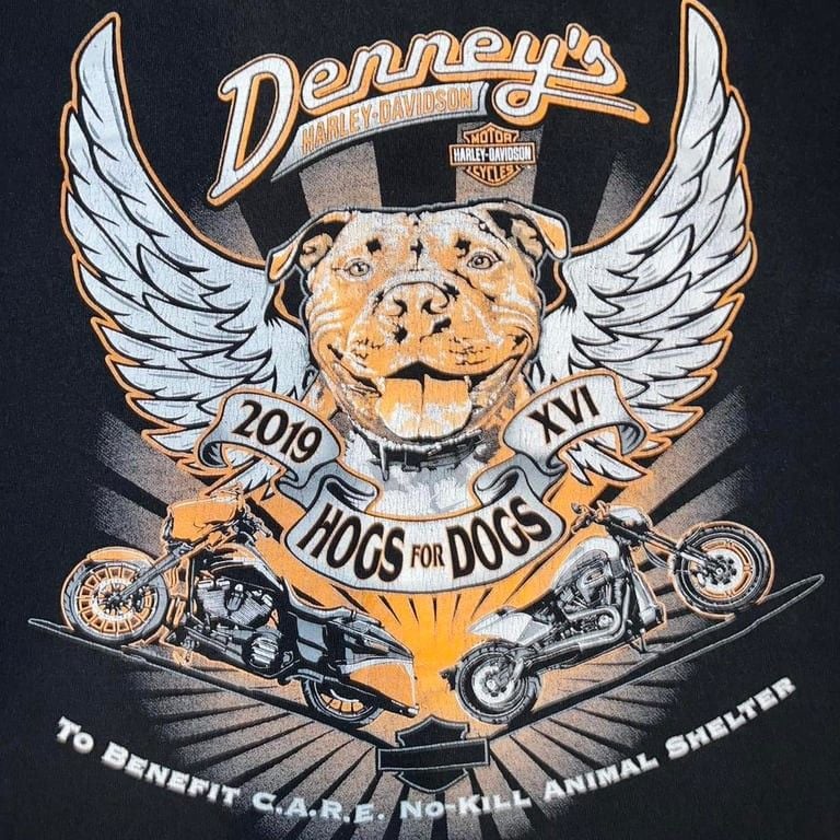 Harley Davidson “Hogs for Dogs” XXL graphic tee. Super Unique Print on Front in Excellent Condition, No Flaws. Absolutely love this piece.
#harleydavidson #harley #dog #motorcycle #depop 4