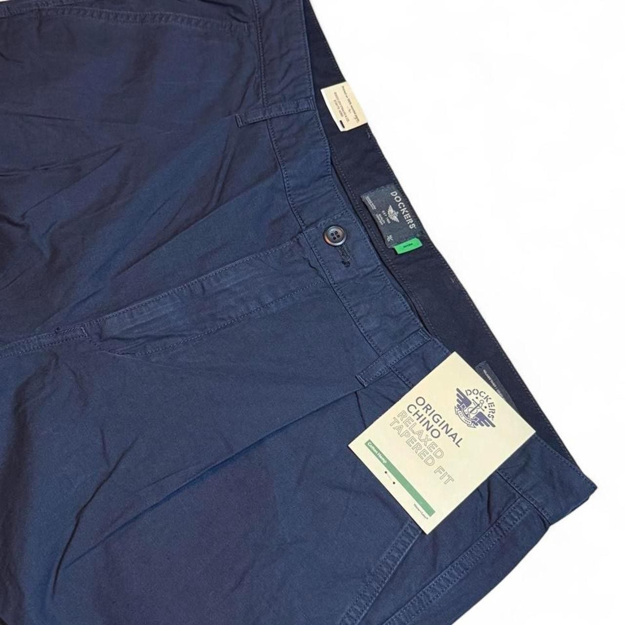 Dockers Navy blue Original Chino pants with a relaxed tapered fit size W38 L30 brand new with tags 3