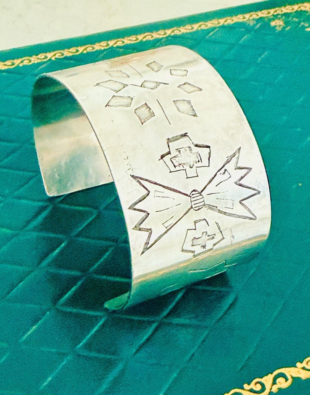 Native American Sterling Silver Wide Cuff Bracelet Hand Stamped Vintage Navajo 2