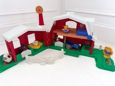 Vintage 1999 Fisher-Price Farm House Playset w/Figures and Sounds! Working! 3