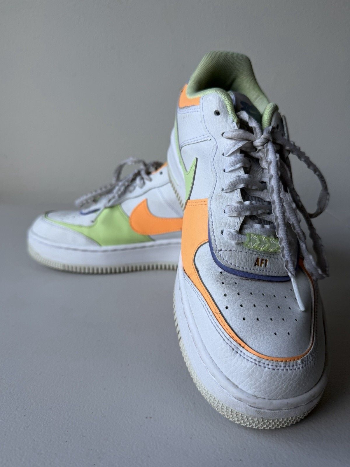 Nike Air Force 1 Low Top Men’s Colorblock Lace-Up Sneakers White Orange Green 8