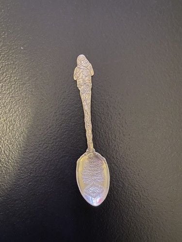 1893 J.H. Johnston & Co Merry Christmas Sterling Silver Souvenir Spoon 4