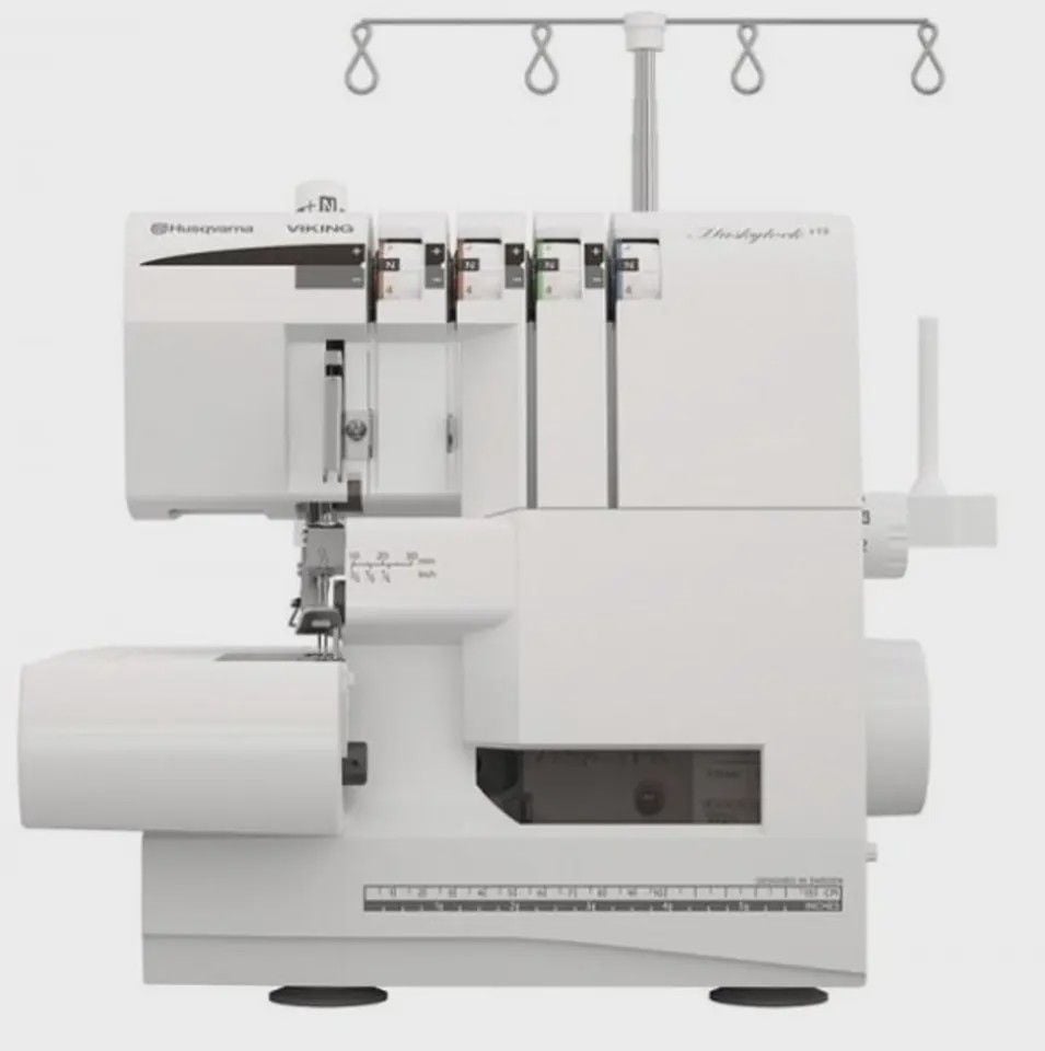 Husqvarna Viking Huskylock S15 Serger Sewing Machine 1