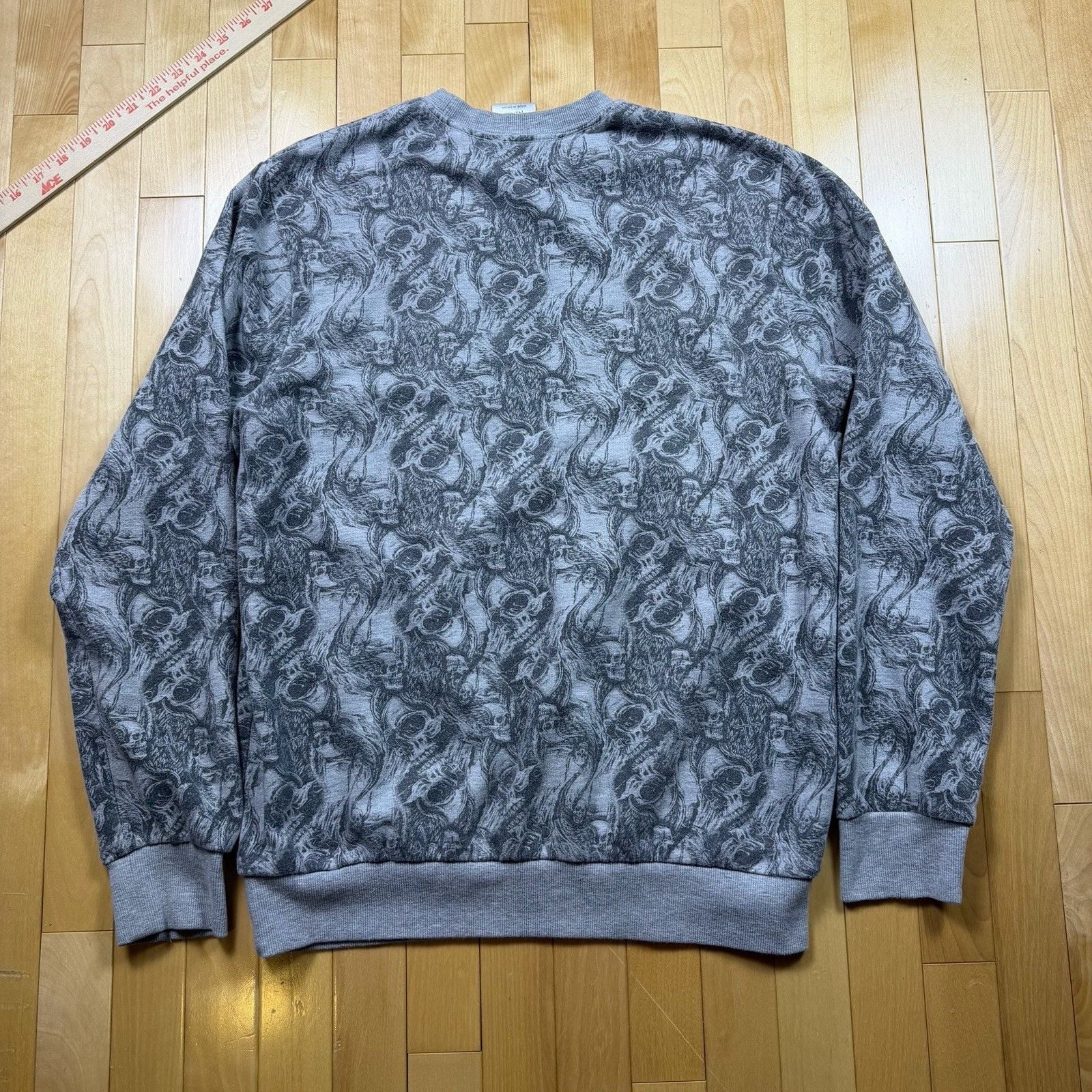 Y2K Hybrid Tees Skull All Over Print Sweatshirt Mens L 42/44 Gray Goth Grunge 9