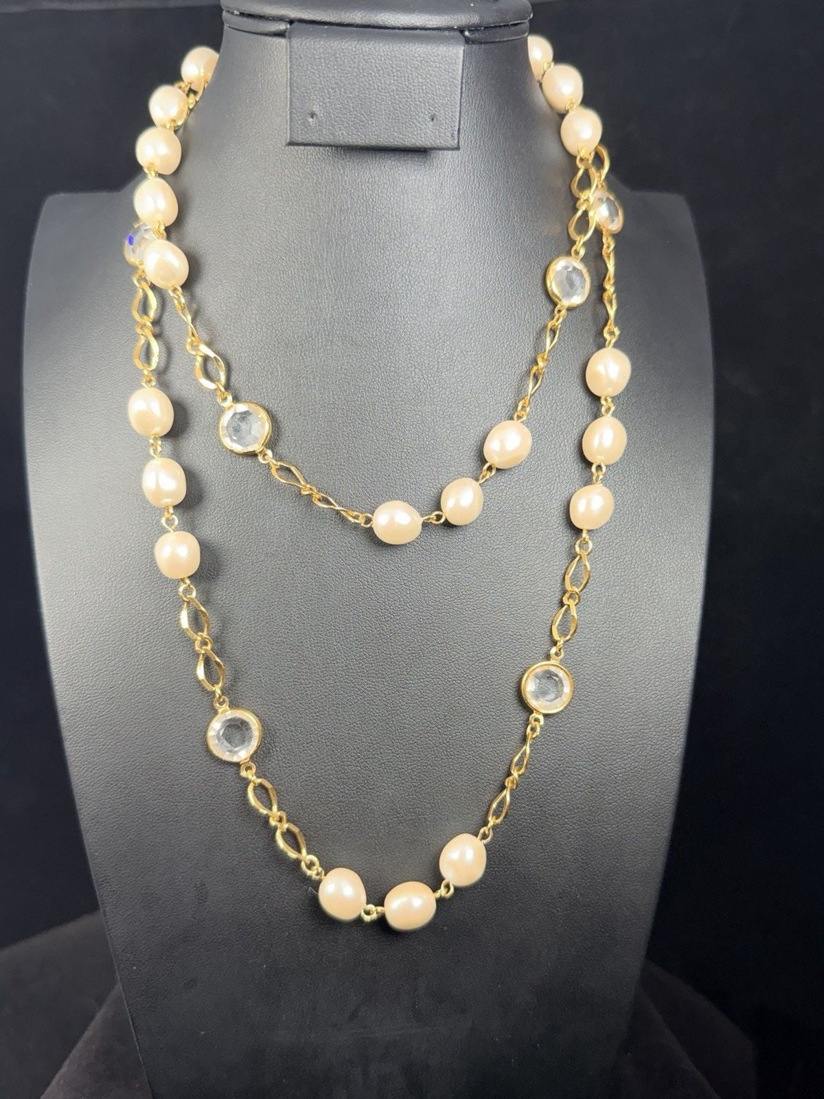 Vintage Faux Pearl Station Chain Necklace Bezel Set Crystal Drop Accents Gold 2
