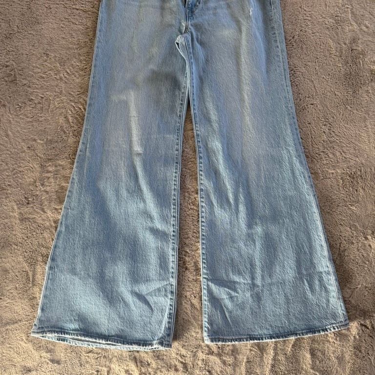 NWT Levi's Ribcage Bell High Rise Flare Jeans Size 32*32 Premium Baggy 3
