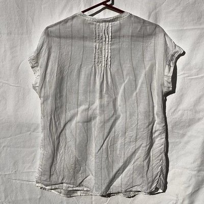 CHRISTIAN SIRIANO 100% Linen Women’s White And Blue Striped Sz S Blouse 7