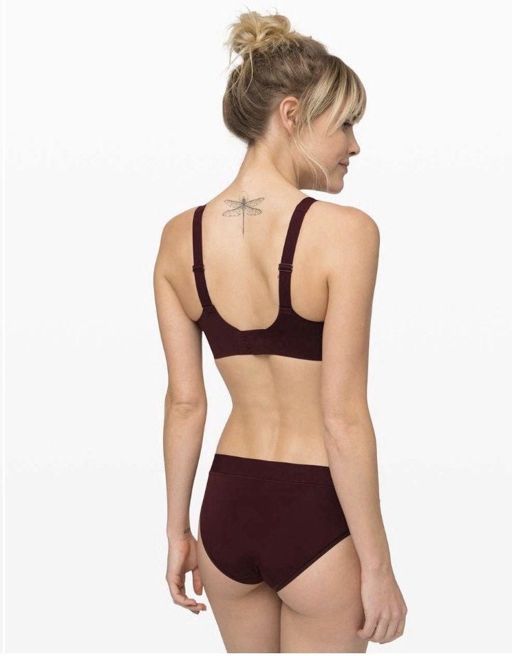 Lululemon Hold True Bra Top 36E 11