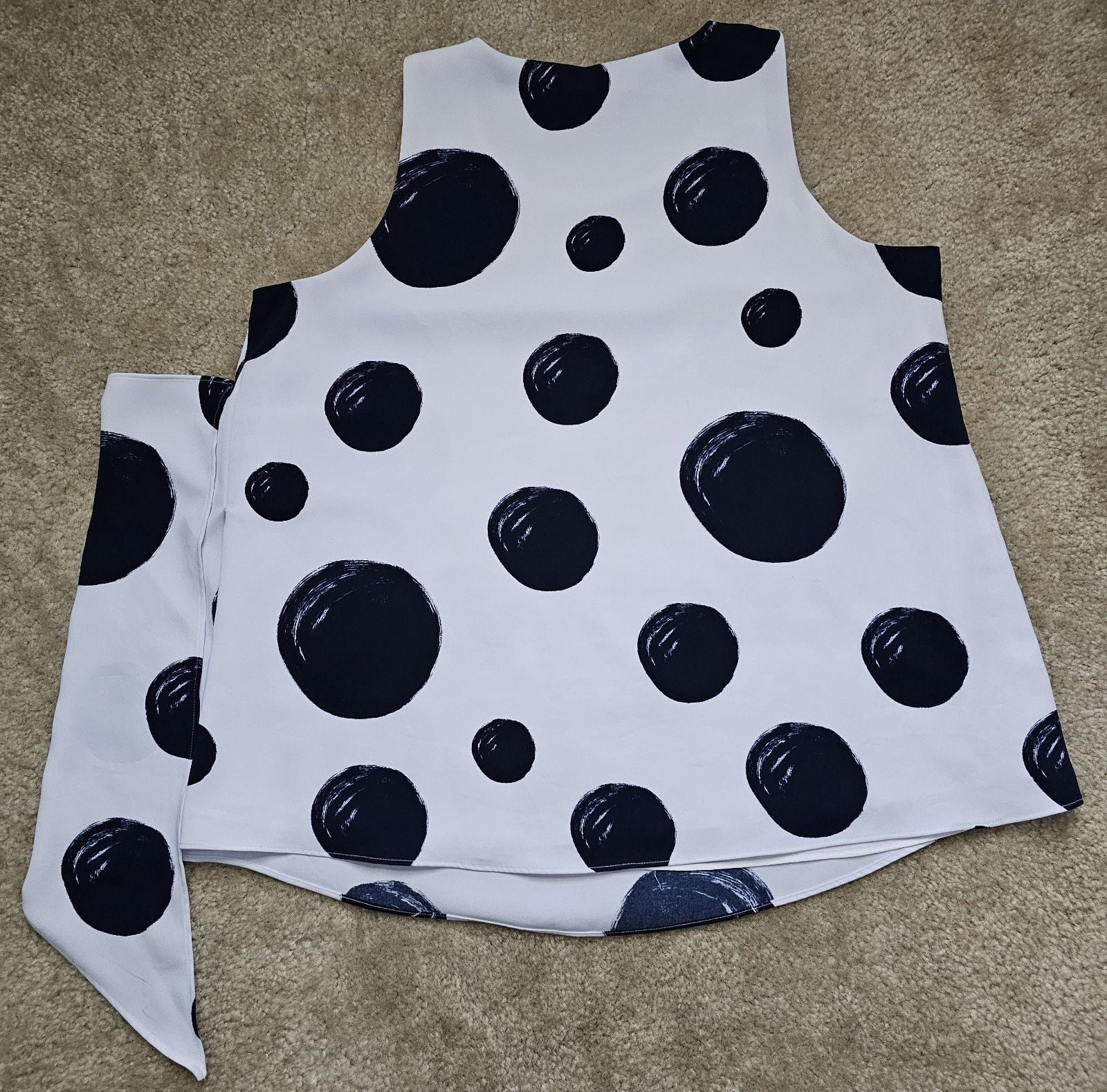 Alfani Women's Size 14 White Black Polka Dot Sleeveless Blouse Asymmetrical Sash 7