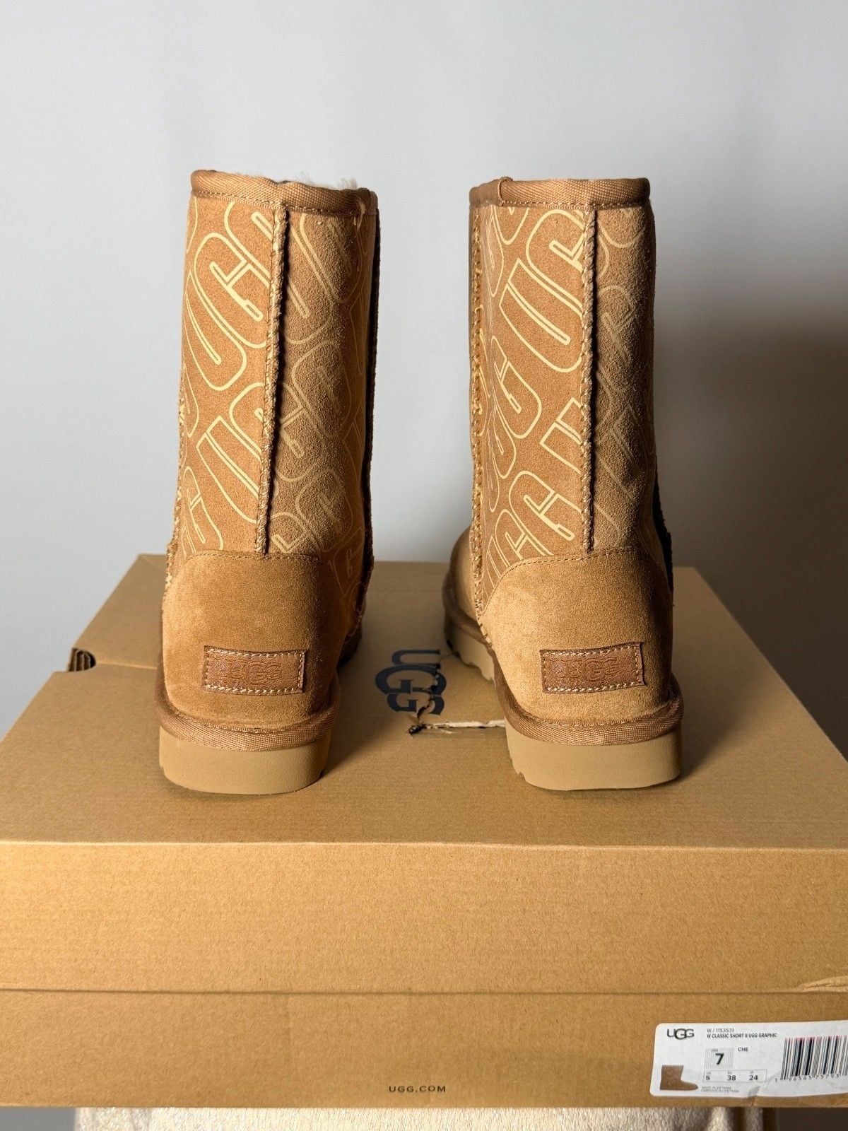 UGG Women's Classic Ankle Boots in Chestnut with Logo Detail 4