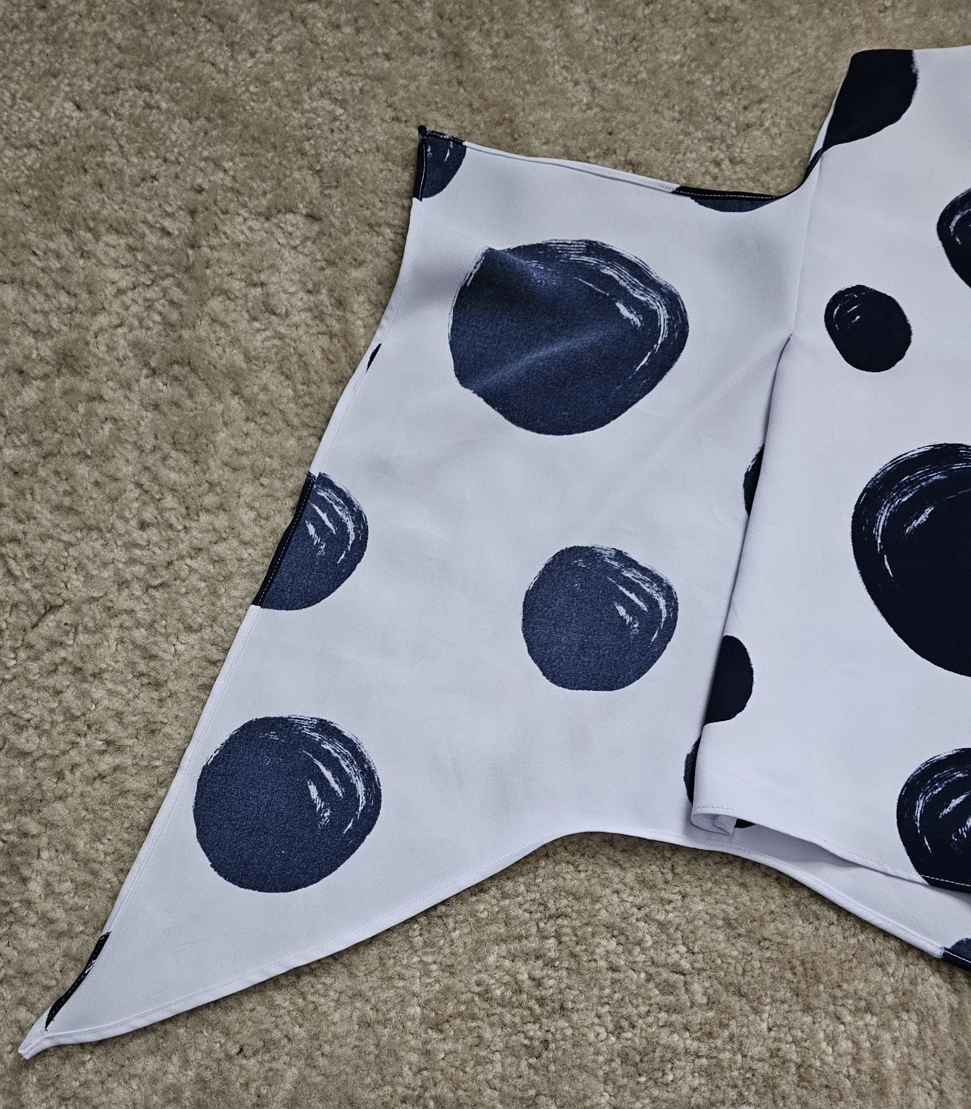Alfani Women's Size 14 White Black Polka Dot Sleeveless Blouse Asymmetrical Sash 10
