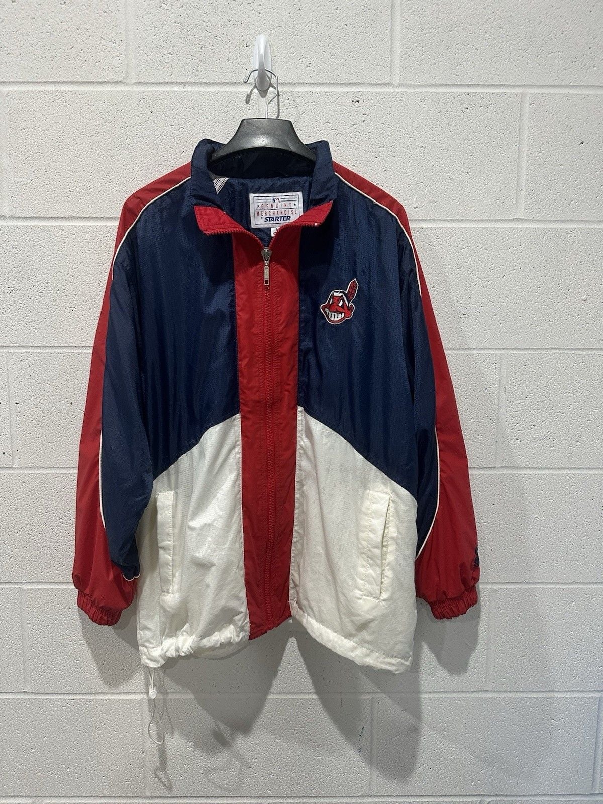 Vintage 1990s Cleveland Indians Starter Mens M Windbreaker Jacket Chief Wahoo 2