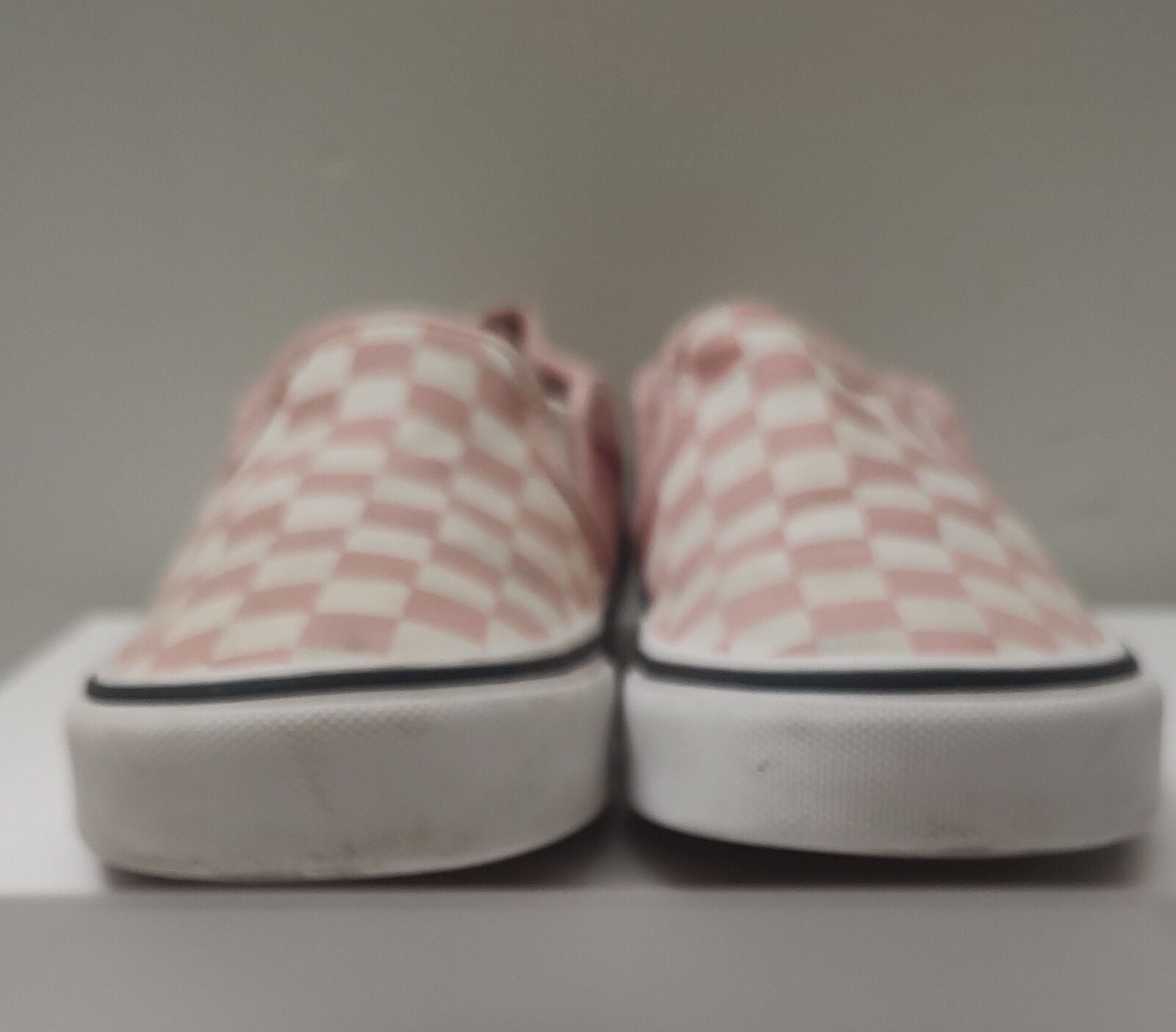Vans Classic Slip-On Checkerboard Pink and White Sneakers, US(Wmn)6 4