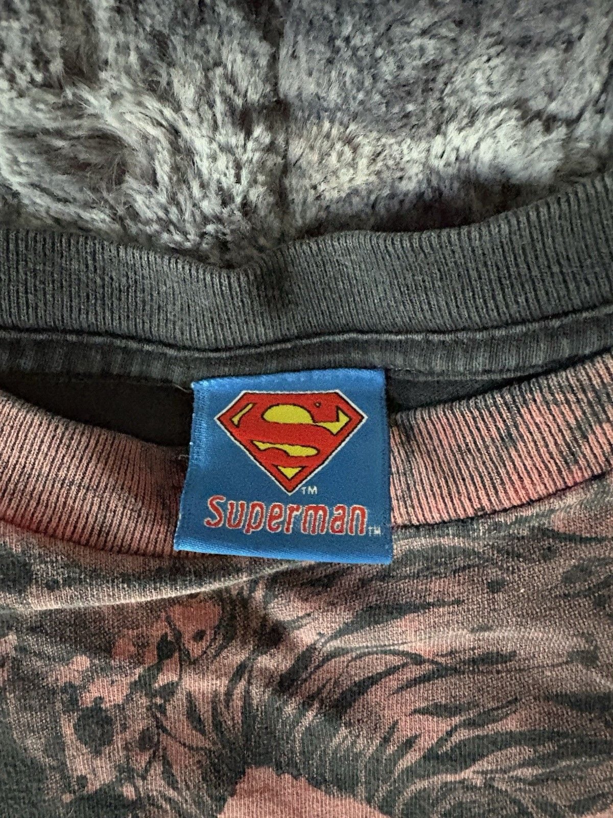 Superman DC Comics Graphic T Shirt XL All Over Print AOP Pink Black Comic Art 2