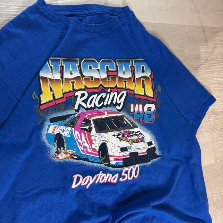 ππ₯ Vintage NASCAR Racing 48 Tee β Daytona 500 Vibes! π₯π
Get in the fast lane with this bold NASCAR Racing 48 Daytona 500 graphic tee! The perfect vintage piece for any racing fan, with an eye-catching front and back print featuring a speed 3