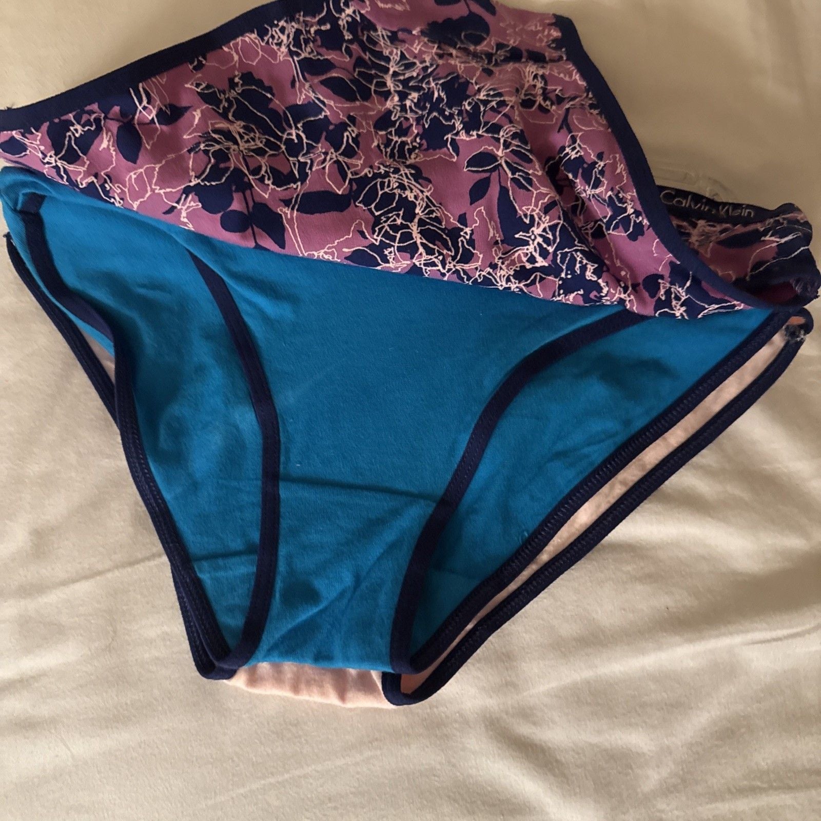 3 Calvin Klein Girls Bikini Panty Underwear Sz M (8/10) - NWT 2