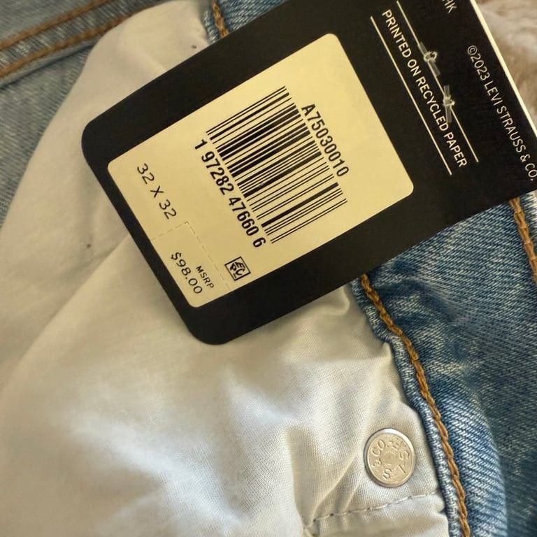 NWT Levi's Ribcage Bell High Rise Flare Jeans Size 32*32 Premium Baggy 8