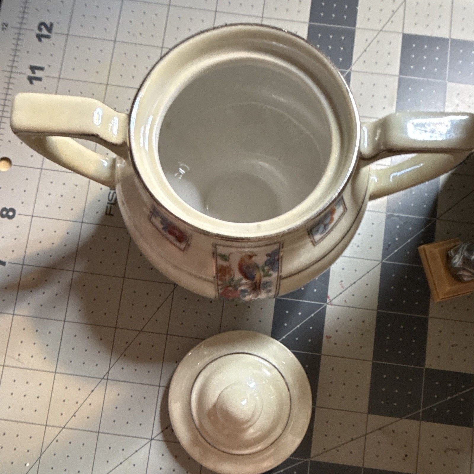 Robeson Rochester Electric Ceramic Coffee Pot Bird Pattern Metal Base w/ Lid 16