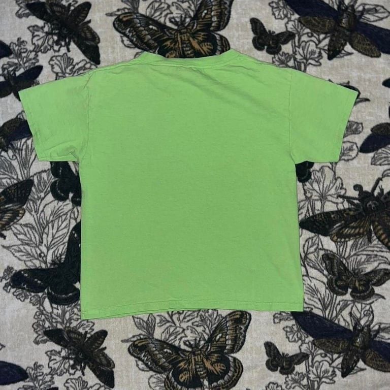 Brat Green Baby Tee with Black Lettering and Cut Crocodile Illustration. Youth Small.
‘Crowley’s Crocs’ Baranoff Elementary Lime Green Baby Graphic Tee. Great Condition, No Flaws. Brat Summer vibe shirt.
Size - YS
pit to pit - 16”
Length - 18.5 3