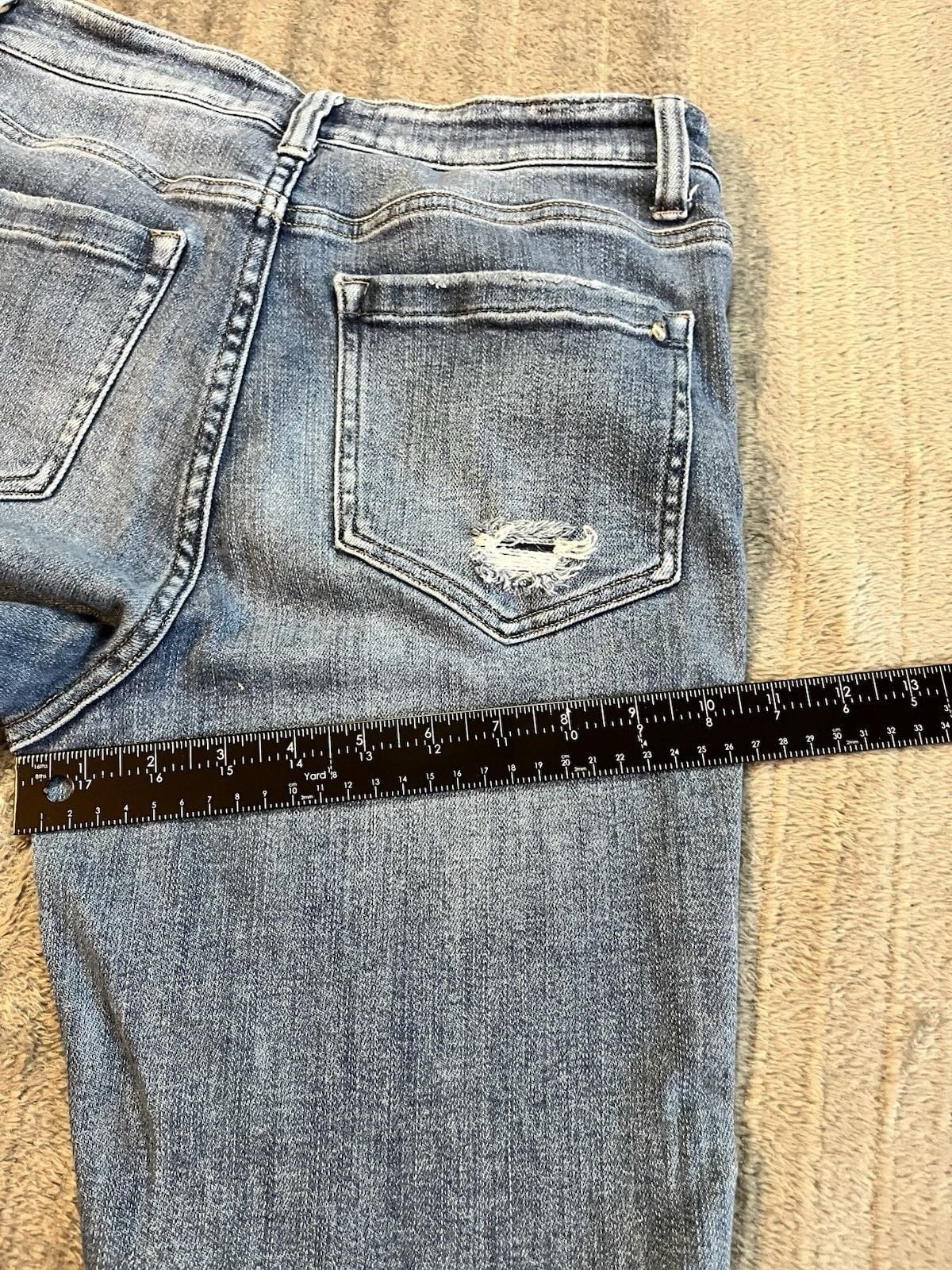 Women’s Mica Denim Light Blue Ripped Distressed High Rise Stylish Size 28 12