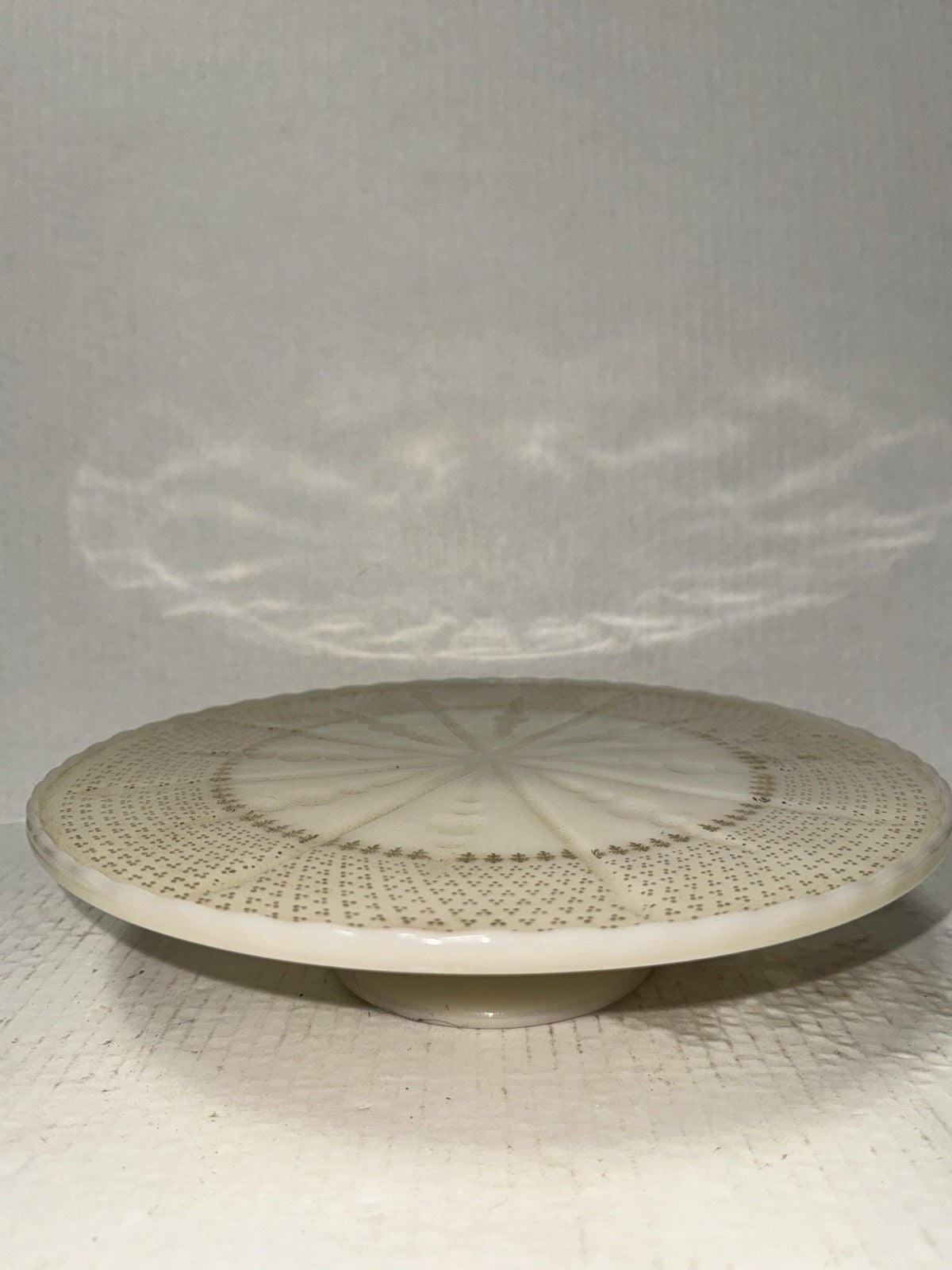 Vtg Anchor Hocking Cake Plate Stand ~ Ivory Milk Glass W/ Gold Fleur De Lis 10”W 1