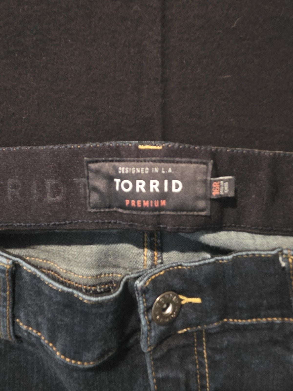 Torrid Bombshell Skinny Premium Stretch Jeans Womens Size 16R Blue 4