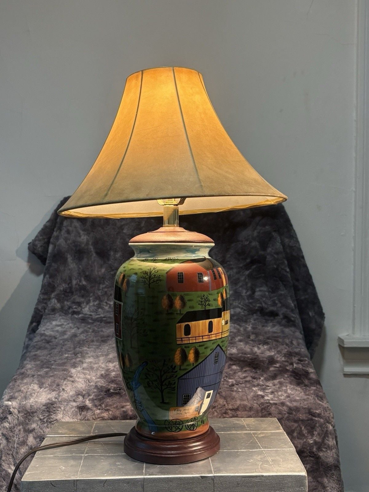 Vintage Ceramic Folk Art Table Lamp Hand Painted Country Farm House Scene 2
