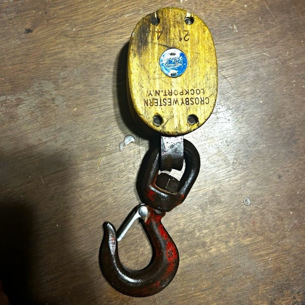 Crosby Western Lockport NY Wood Single Sheave Pulley Block w/ Metal Swivel Hook