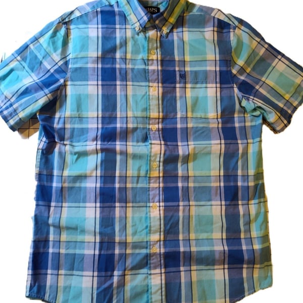 Chaps Men's Short Sleeve Easy Care Blue Button Down Shirt Size Medium