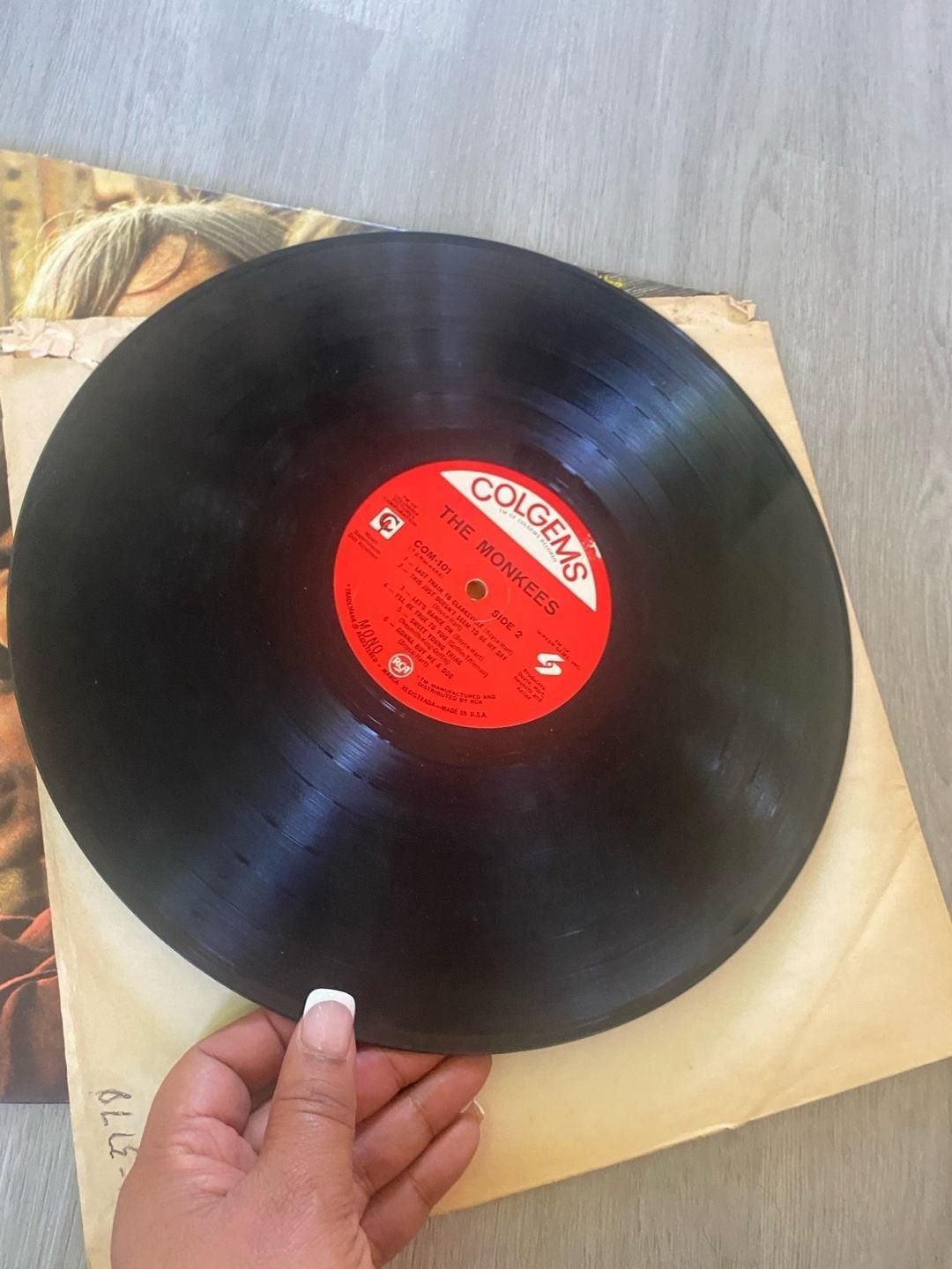 The Monkees (COM -101) 1966 Colgems Vinyl LP 4