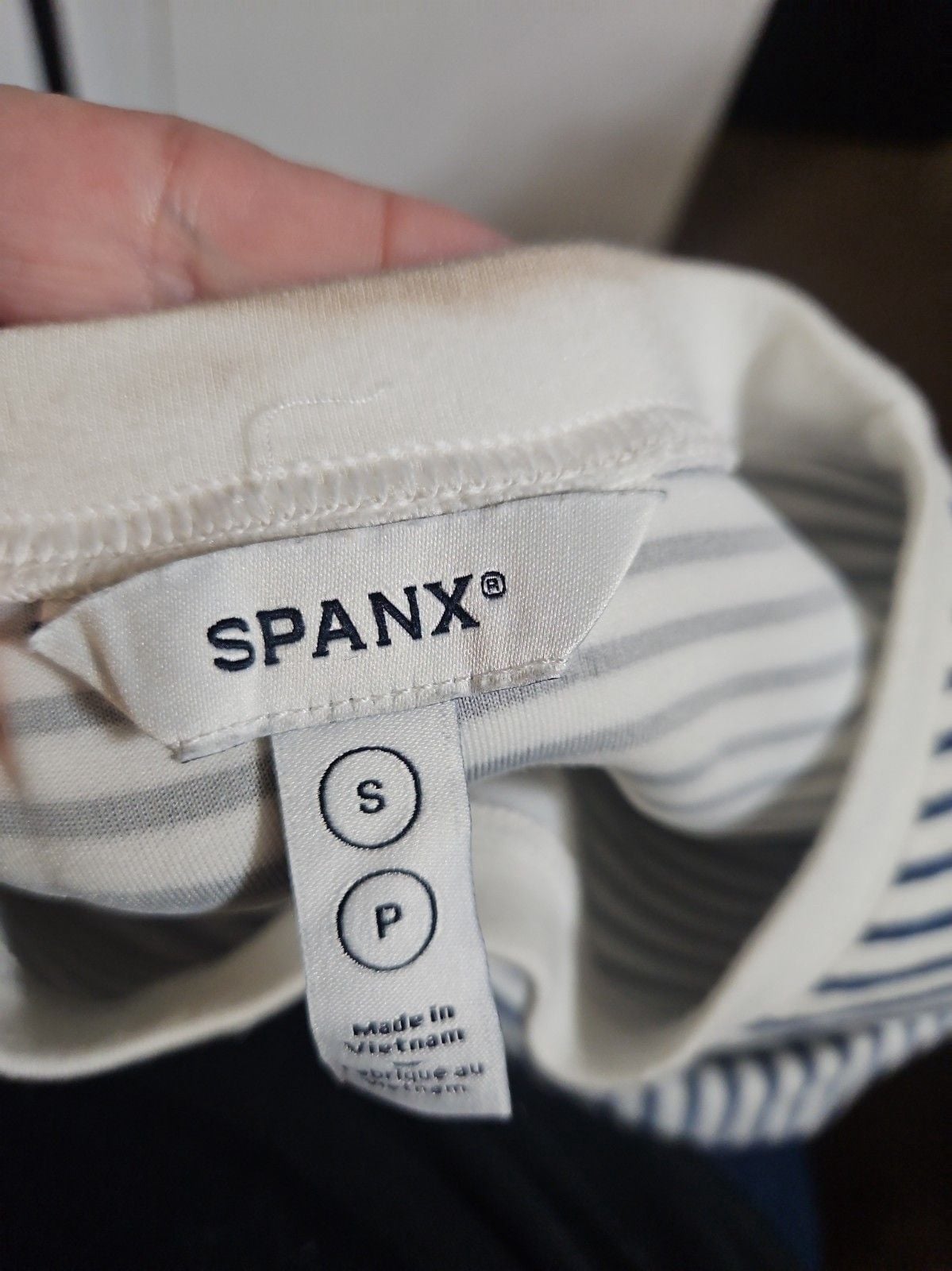 Spanx AirEssentials Sweatshirt Crewneck Pullover Women’s Small See Pics 5